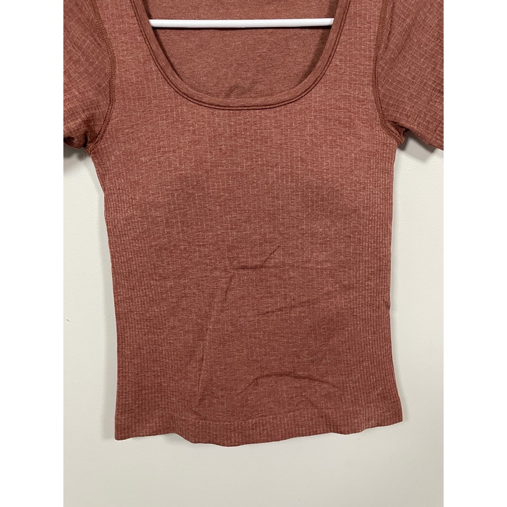 Lululemon‎ Ebb to Street Short Sleeve Shirt in Ancient Copper Size 4 Athleisure - Picture 4 of 7